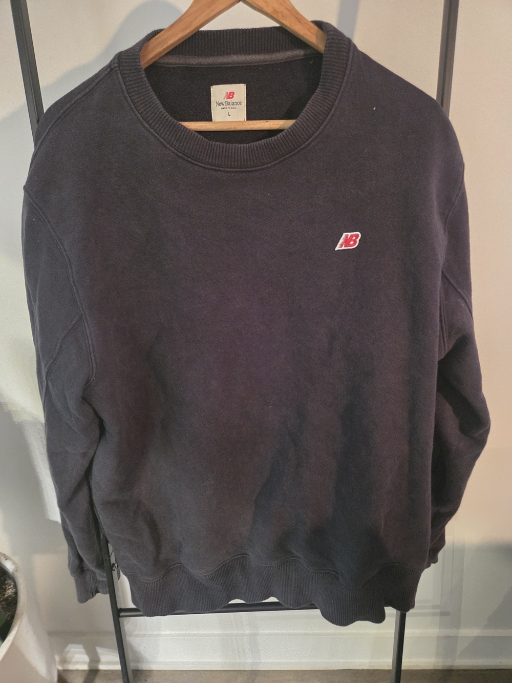 New Balance Men's Dark Navy Crewneck Sweatshirt with Red Logo